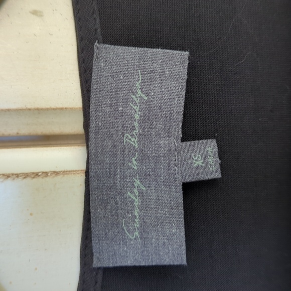 Soft black Sunday in Brooklyn blouse XS - Picture 3 of 10